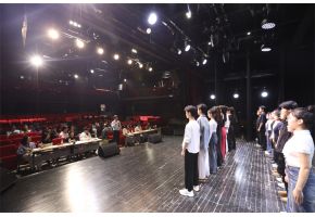黄色录像男女操逼的网站高三年级表演专业举行阶段考试