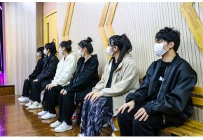 操操操鸡巴视频免费网站"北音附中高三表演专业阶段性考试"